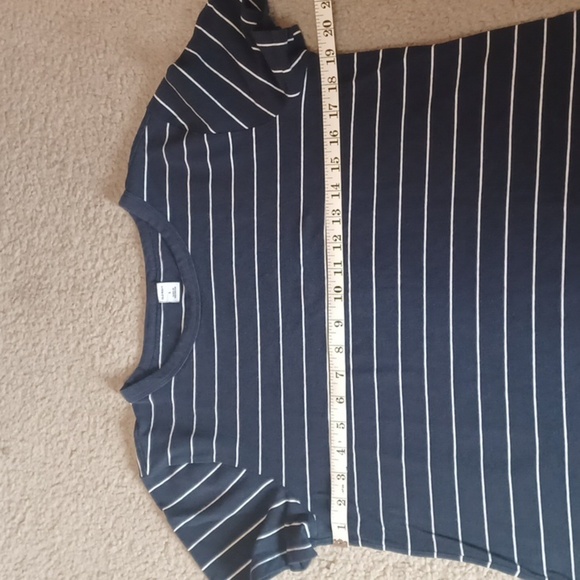 Old Navy Striped Short Sleeve Dress - Picture 5 of 10